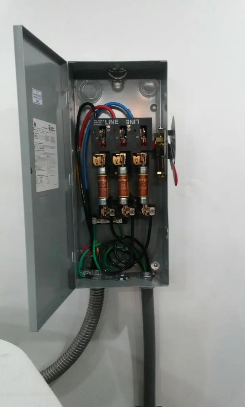Three-phase disconnect switch installed for Electrical Wiring & Rewiring in Huntington Park
